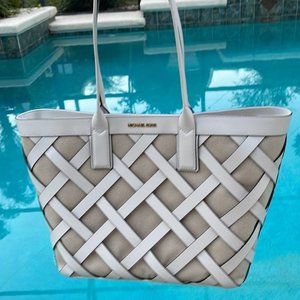 Michael Kors Sienna Large Tote Shoulder Bag Optic White Multi Leather Canvas